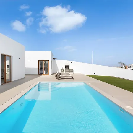 فيلة Navya - Vipvipvillas *