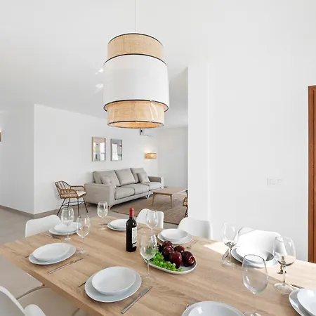 Navya - Vipvipvillas Βίλα *