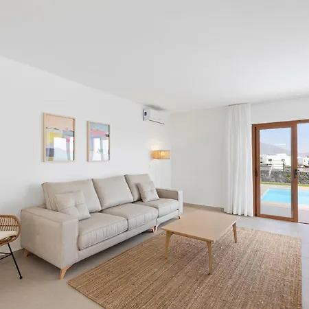 Βίλα Navya - Vipvipvillas *