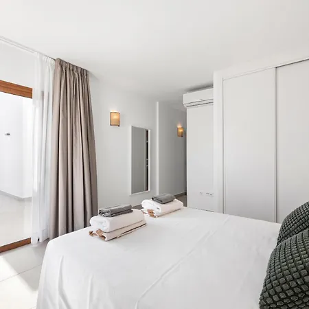 Navya - Vipvipvillas * Playa Blanca (Lanzarote)