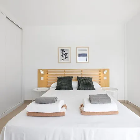 Navya - Vipvipvillas Playa Blanca (Lanzarote)
