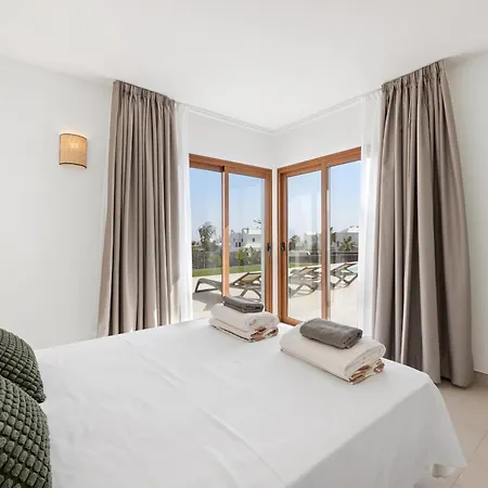 Navya - Vipvipvillas Βίλα